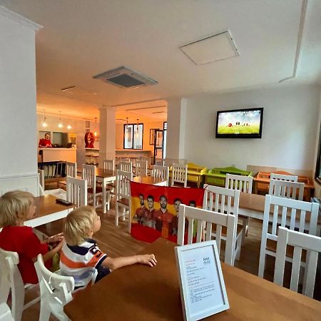 Mar Benidorm Hotel Bagian luar foto